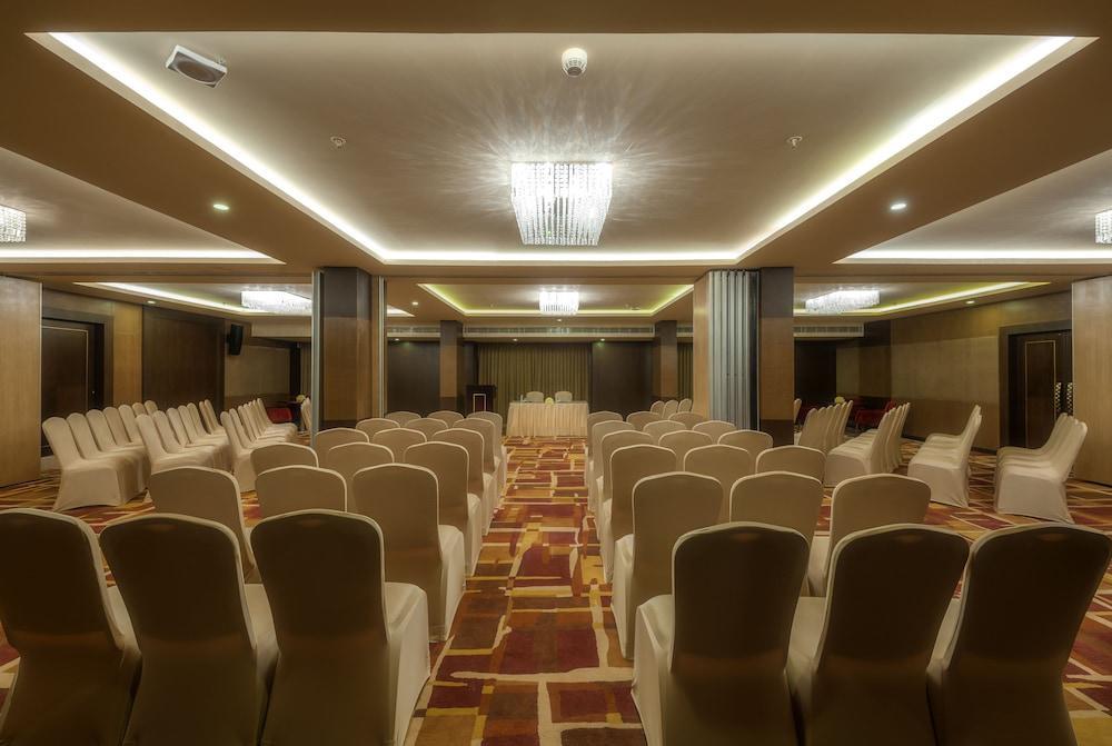 Days Hotel By Wyndham Chennai Omr Exterior photo