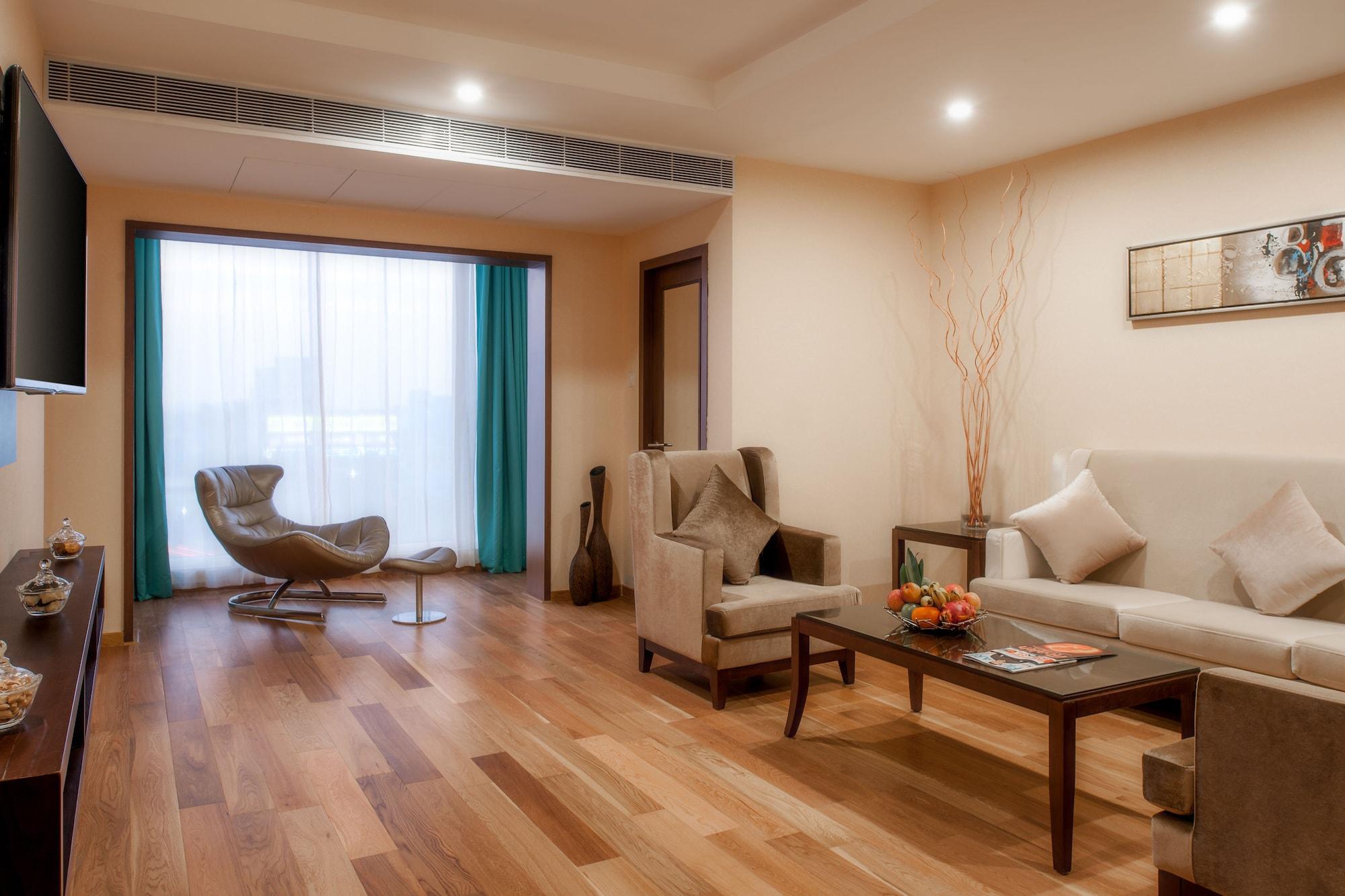 Days Hotel By Wyndham Chennai Omr Exterior photo